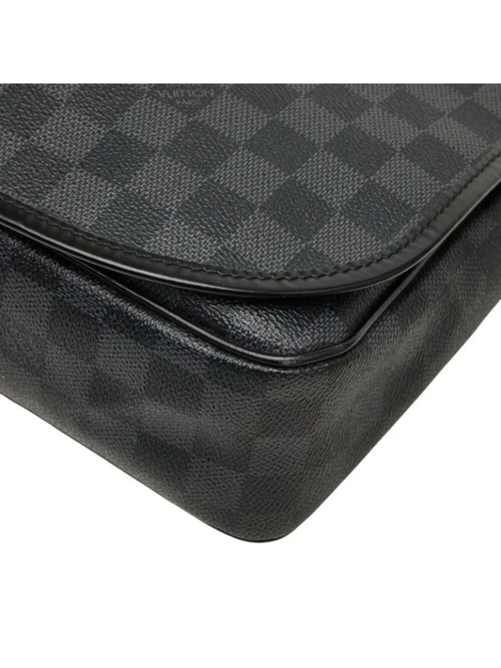 Louis Vuitton Damier Graphite Daniel MM Crossbody Shoulder Bag Black Leather